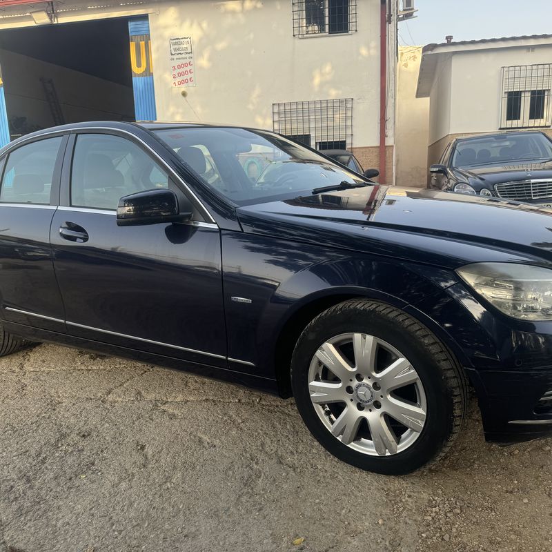 Mercedes c 220 cdi 170 cv del 2010 con 283.000 km: Stock de Vehículos de El Truekke