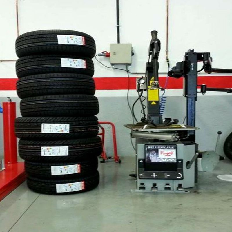 Sustitución de neumáticos: Mantenimiento  de Autobox Sabadell (C/ Doctor Balari)