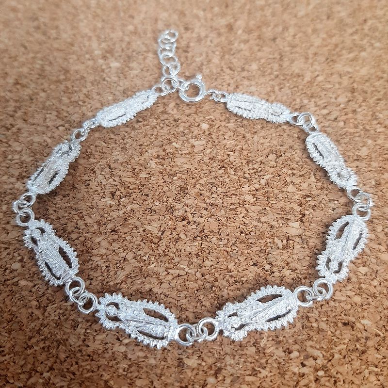 Pulsera Virgen de los Remedios: Catálogo de Joyería Izquierdo
