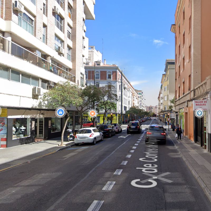 Sector Universidad, calle Cortes de Aragón, 25 metros:  de Fincas Goya