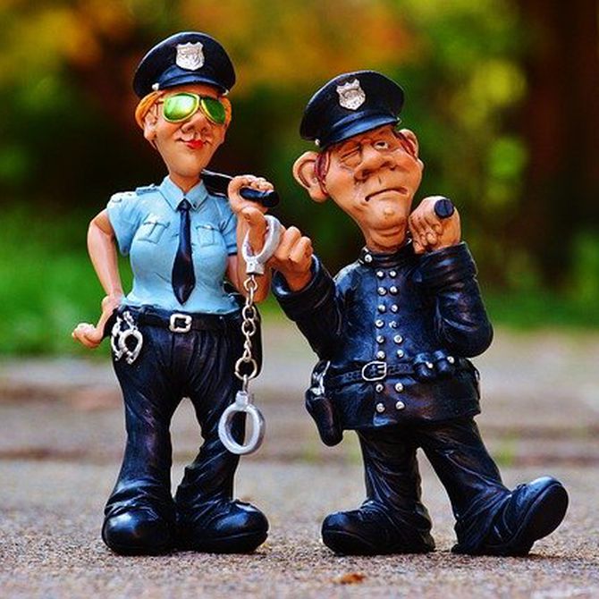 Diferencia entre un policia nacional y uno local