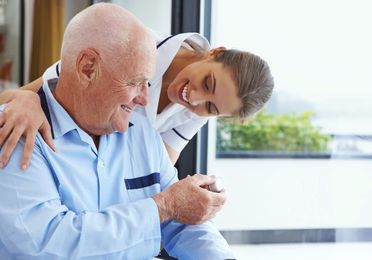 Servicios de cuidados a personas mayores