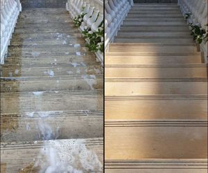 Limpieza de escalera de mármol exterior