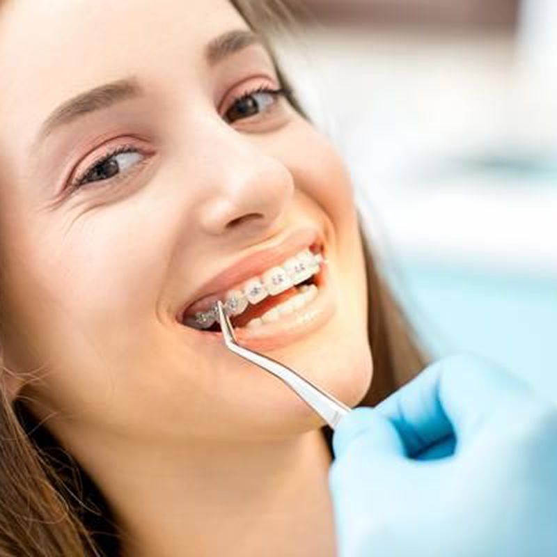Ortodoncia: Servicios de Clínica Sasermed Dental Buhaira