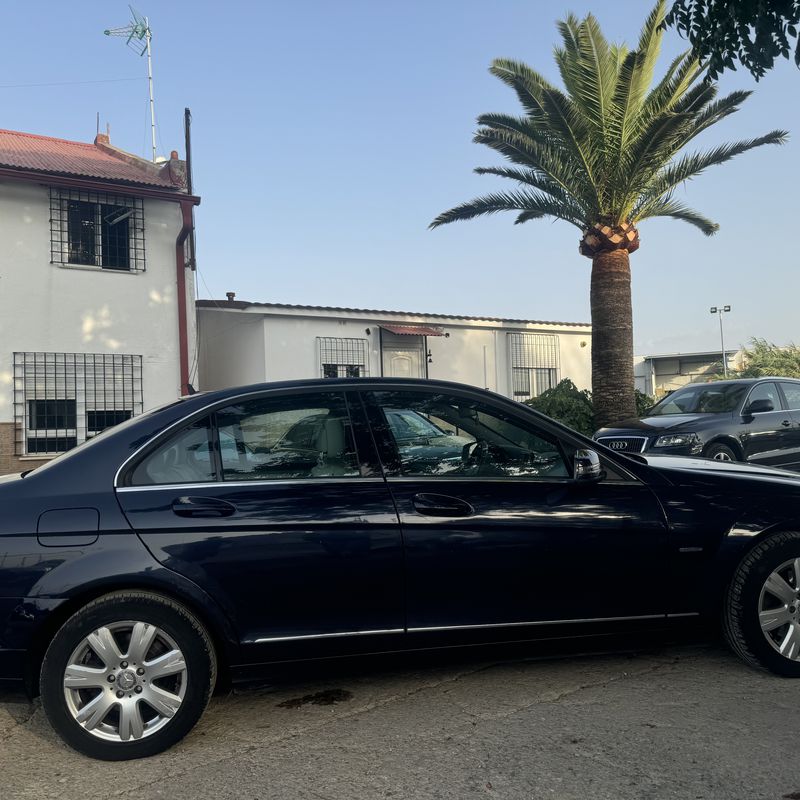 Mercedes c 220 cdi 170 cv del 2010 con 283.000 km: Stock de Vehículos de El Truekke