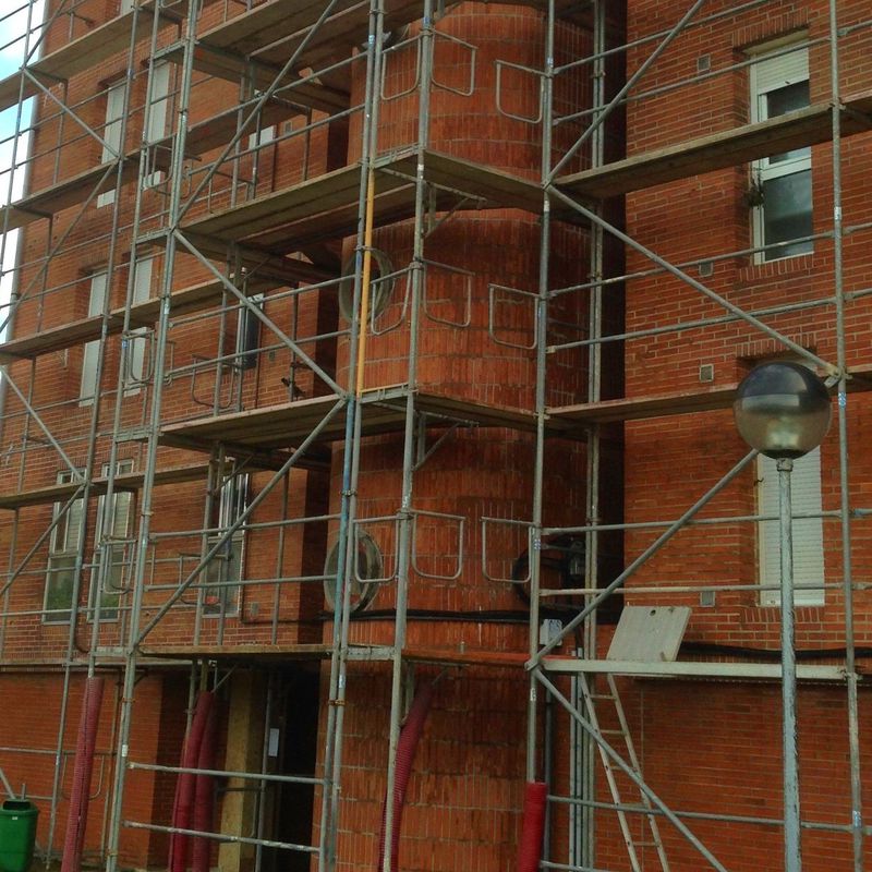 Antes de la rehabilitación en edificio en Santander.