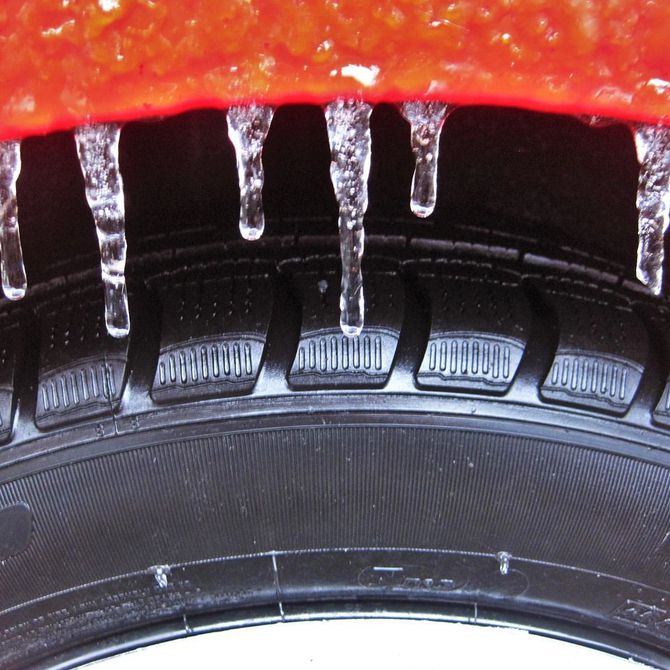 Neumáticos seguros para plantar cara a los peligros de las primeras lluvias