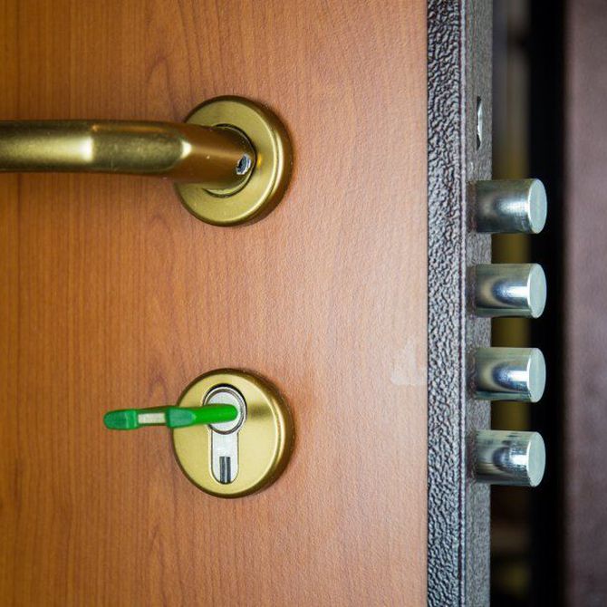 Puertas acorazadas Camba: Alta seguridad en tu hogar