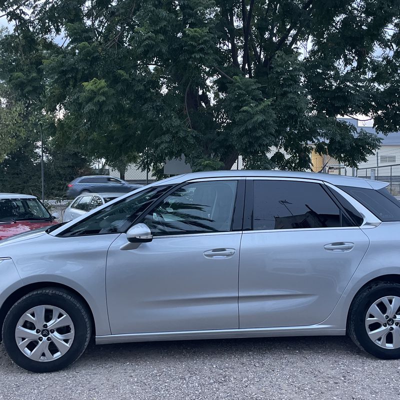 Citroën c4 Picasso 1.6 hdi 2016 con 205.000 km: Stock de Vehículos de El Truekke