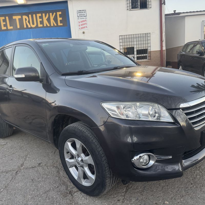 Toyota Rav 4 2.2 d4d 150 cv del 2011 con 204.000 km: Stock de Vehículos de El Truekke