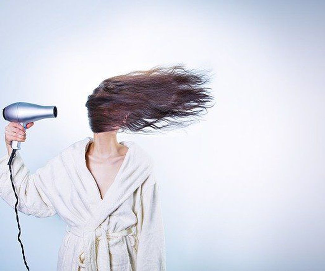 Algunos tips para cuidar el cabello en casa