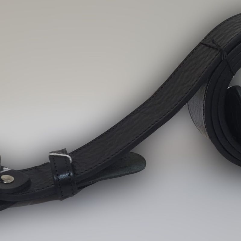 Cinturon negro piel grabada 15,5.jpg