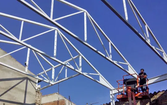 Estructura del cobertizo en Pla de Santa María