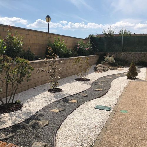 Mantenimiento de jardines y piscinas en Ávila | Jardinería FG