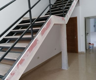 Protección de escaleras como vía de evacuación