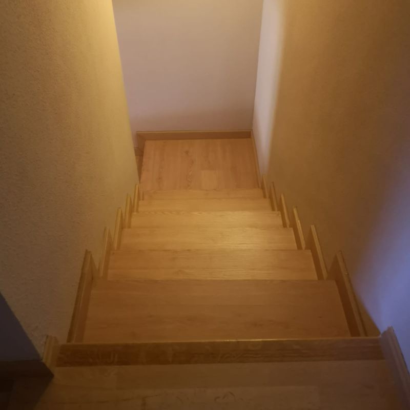 Escaleras de madera: Carpintería a medida de Carpintería Personalizada
