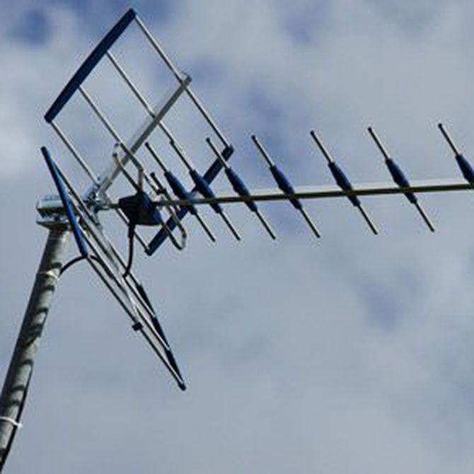 Los permisos de instalación de antenas de televisión