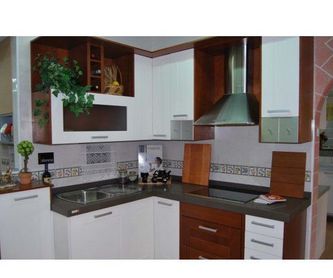 Muebles lacados: Productos y servicios   de D' Luca Cocinas