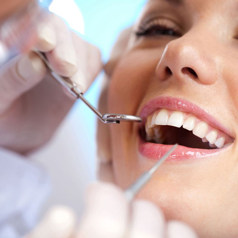 Periodoncia: Tratamientos dentales de Clínica Dental Álvaro Gómez