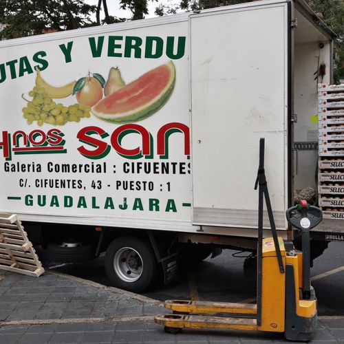 Camión de Frutas Hermanos Sanz