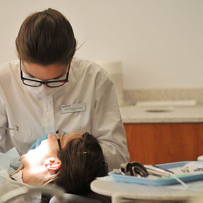 Los implantes dentales: una opción cómoda y estética