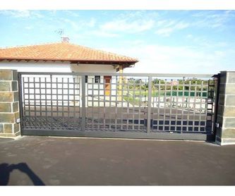 Instalación de puertas automáticas: Catálogo de Montero Automatismos y Cierres