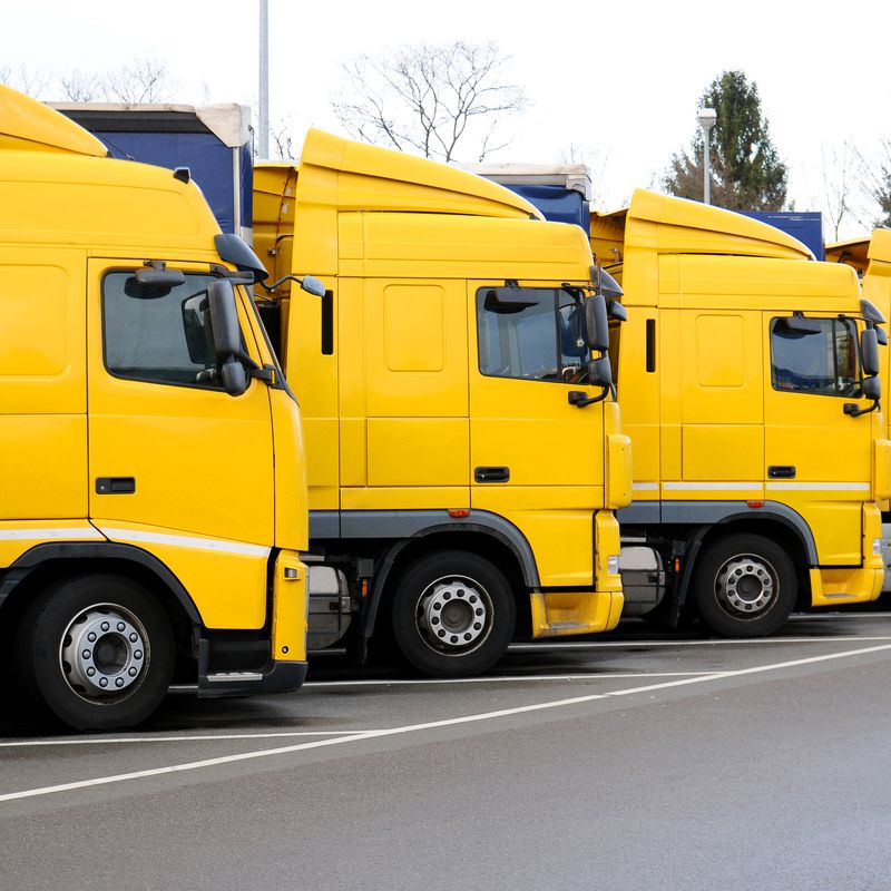 Mantenimiento de flota de camiones y furgonetas: Servicios especializados de Taller de camiones y vehículos industriales en valencia