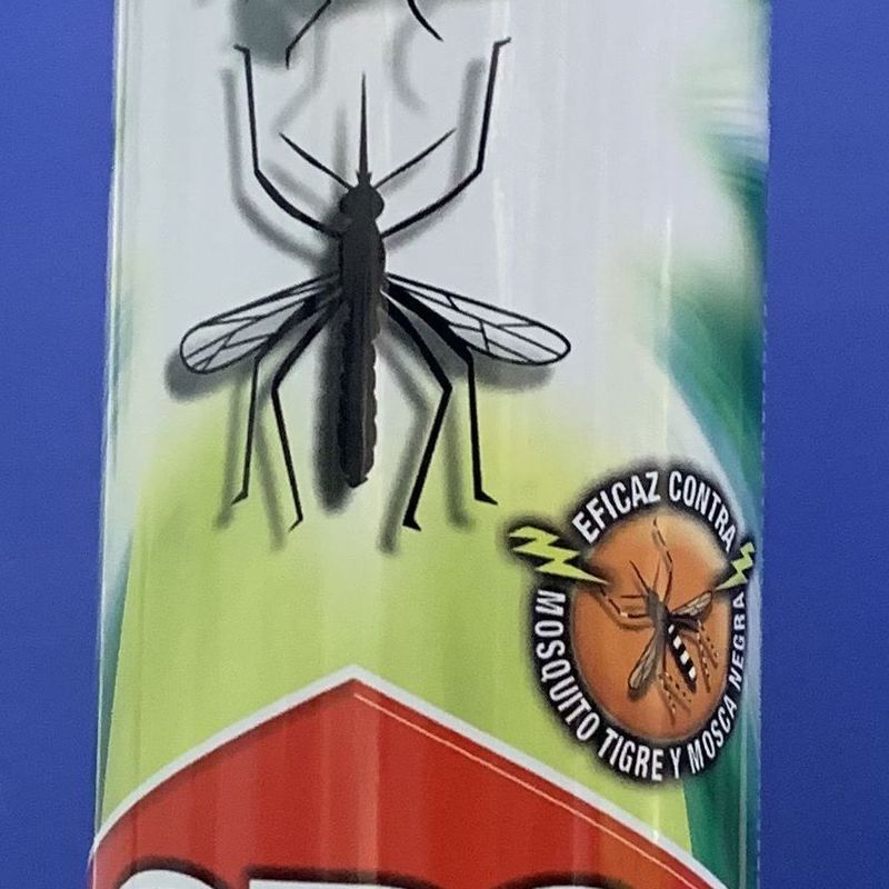 Insecticida mosquitos y moscas aroma limon: SERVICIOS  Y PRODUCTOS de Neteges Louzado, S.L.