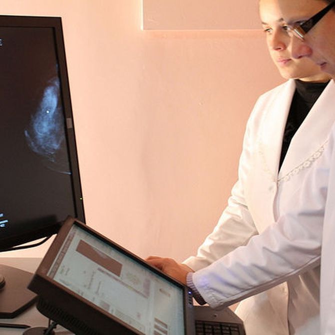 ¿Qué es una mamografía?