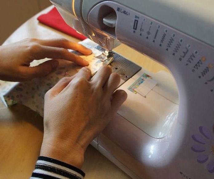 Máquinas de coser domésticas : Productos y servicios   de Nescas