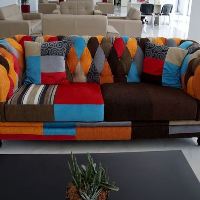 Tapizar o comprar un sofá nuevo