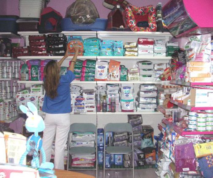 Venta de alimentaciÃ³n: Servicios de ClÃ­nica Veterinaria PirÃ¡mides