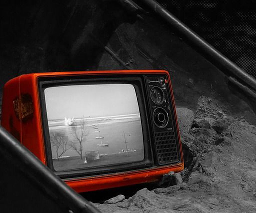 Del blanco y negro al microled: la evolución de las pantallas de televisión