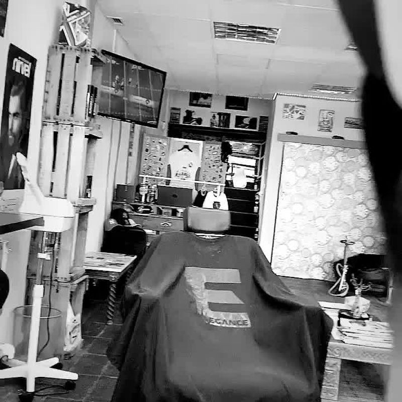 Cortes clásicos o modernos: Servicios de Scrawler Barber Shop