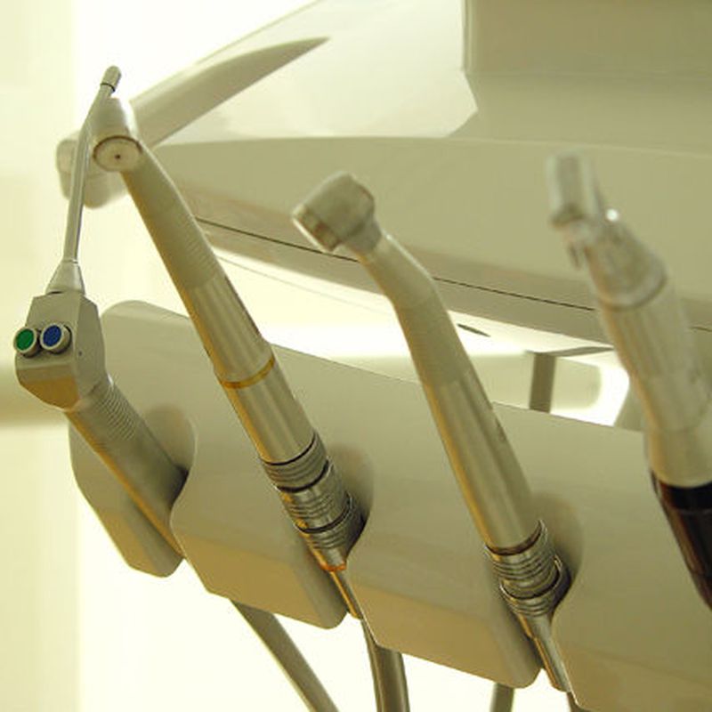 Odontología en general: Servicios de Clínica Dental Dra. Amparo Magraner