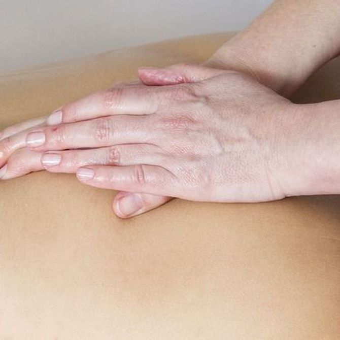 ¿Qué provoca la osteoporosis?