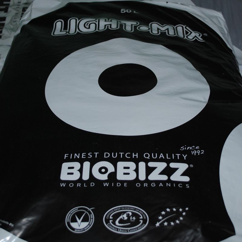 Light-mix Biobizz: Productos y Servicios de Sinsemilla Inca