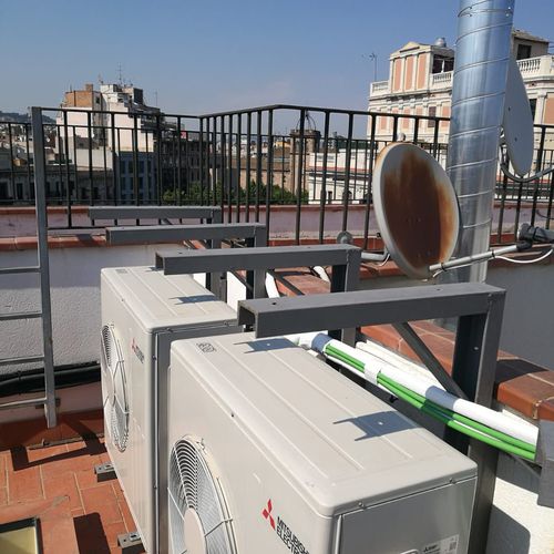 Instalación y reparación de aire acondicionado en Les Corts, Barcelona)