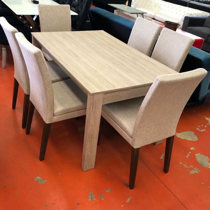 Mesa de madera y 6 sillas: Productos de Remar Castellón