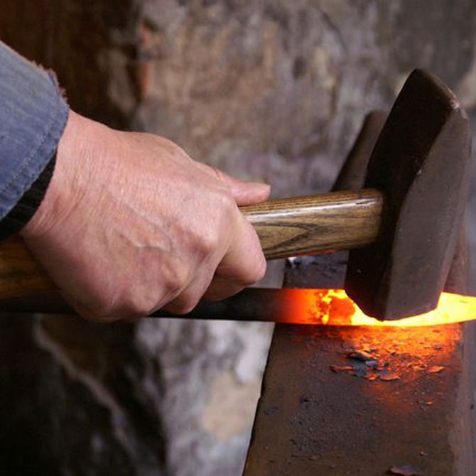 ¿Conoces las características del hierro y del acero?