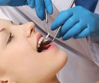 Implantes: Tratamientos de Clínica Dental Avenida