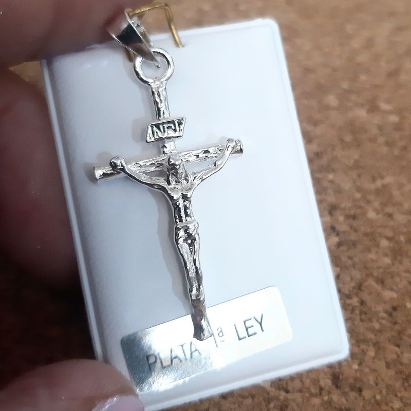 Cruz de plata: Catálogo de Joyería Izquierdo