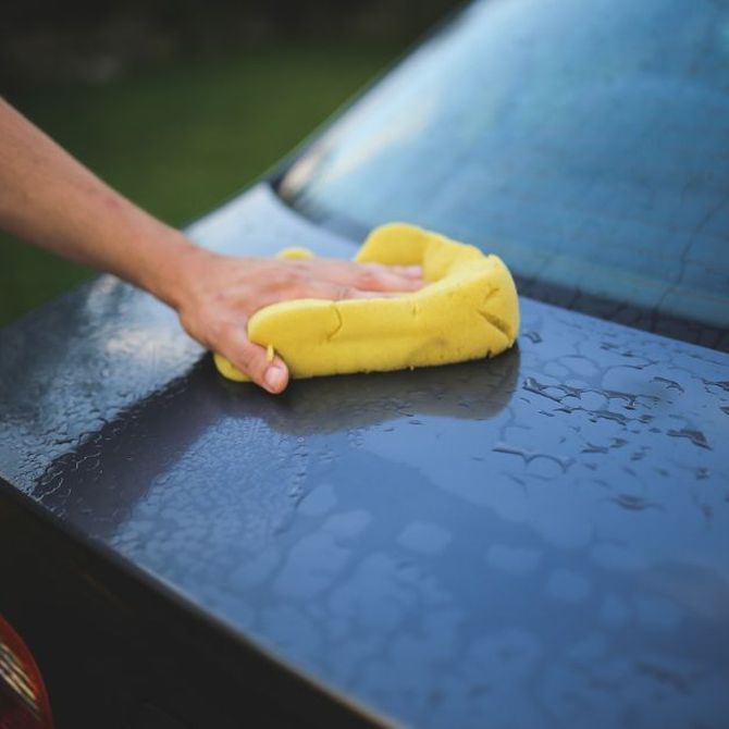 Cómo lavar el coche para no dañar la pintura
