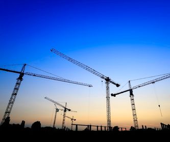 Empresas de construcción: Productos y servicios de Grúas P.M, S.L.