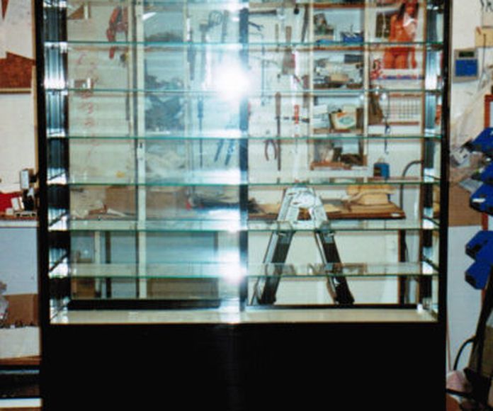 Muebles expositores: Catálogo de Aluminios Aludecor Marbella