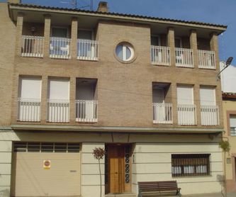 Juslibol, vivienda de VPA, 3 dormitorios, garaje y trastero:  de Fincas Goya