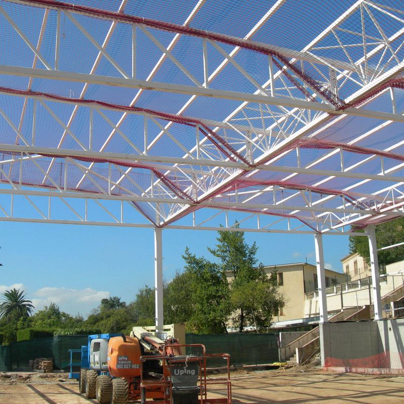 Estructura metálica del pabellón, Escola Pere Vergés (Badalona): Trabajos realizados de Global Metall Taller, SL