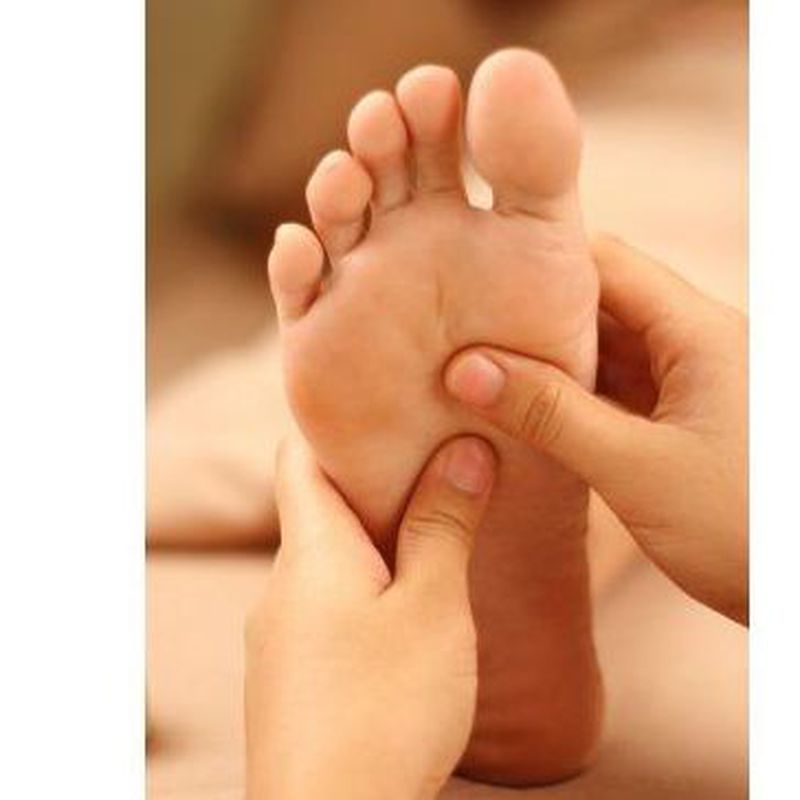 Masaje de reflexología tailandesa y piernas: Servicios   de Kwantida Thai Massage & Spa