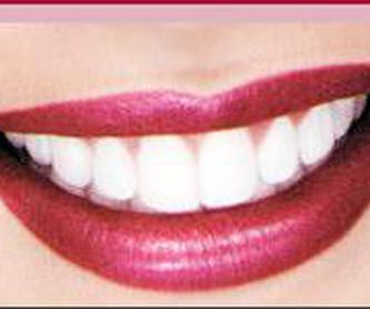 Cirugía dental: Servicios de Clínica Dental Safident