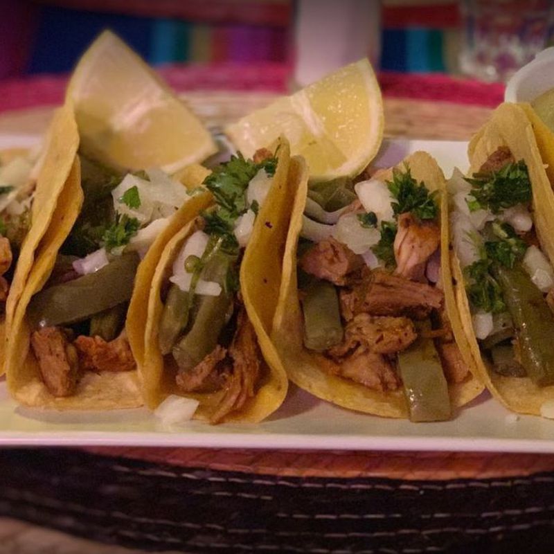 Tacos (4):  de Taquería El Mariachi